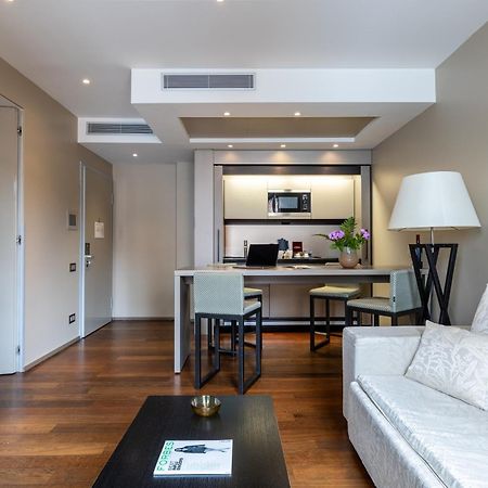 Nj Hotels & Apartments San Pietro All'Orto 6 Milano Exteriör bild