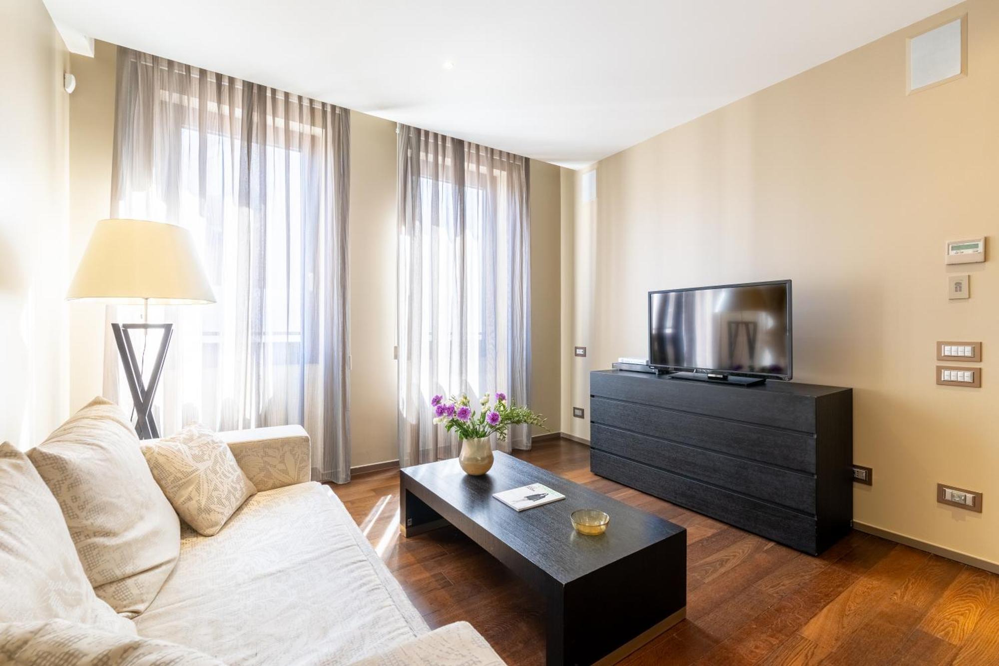 Nj Hotels & Apartments San Pietro All'Orto 6 Milano Exteriör bild