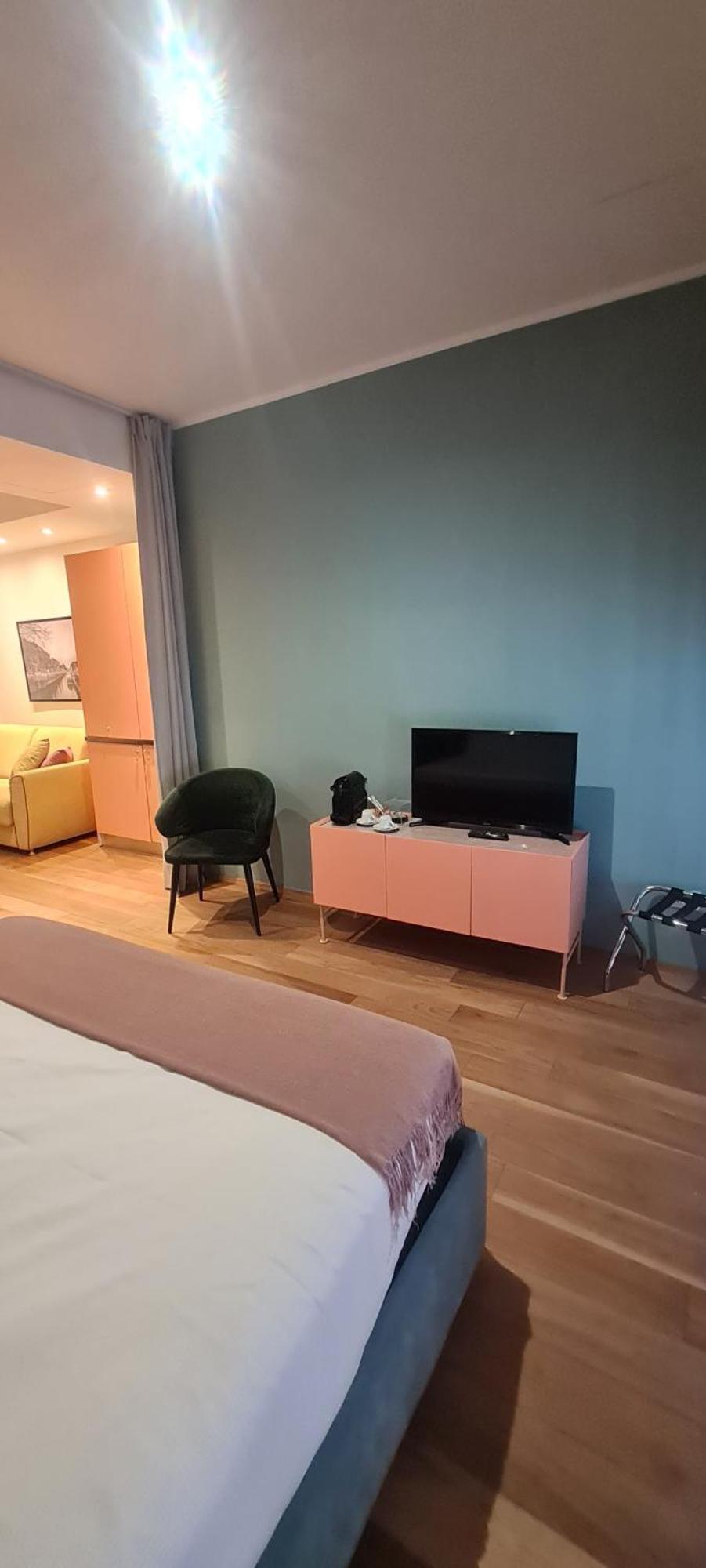 Nj Hotels & Apartments San Pietro All'Orto 6 Milano Exteriör bild